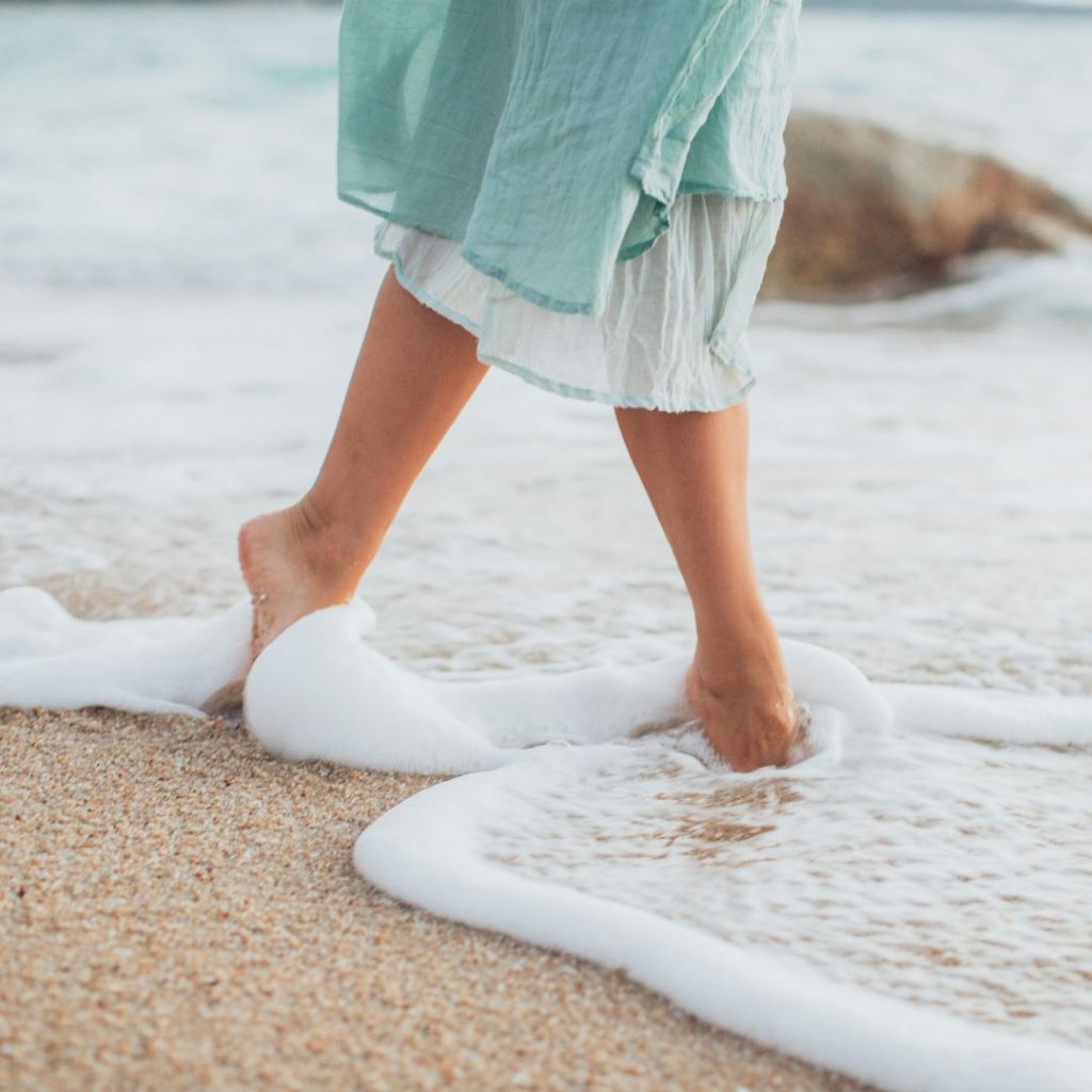 Protect Your Feet at Beaches and Pools This Summer / Foot Hazards: