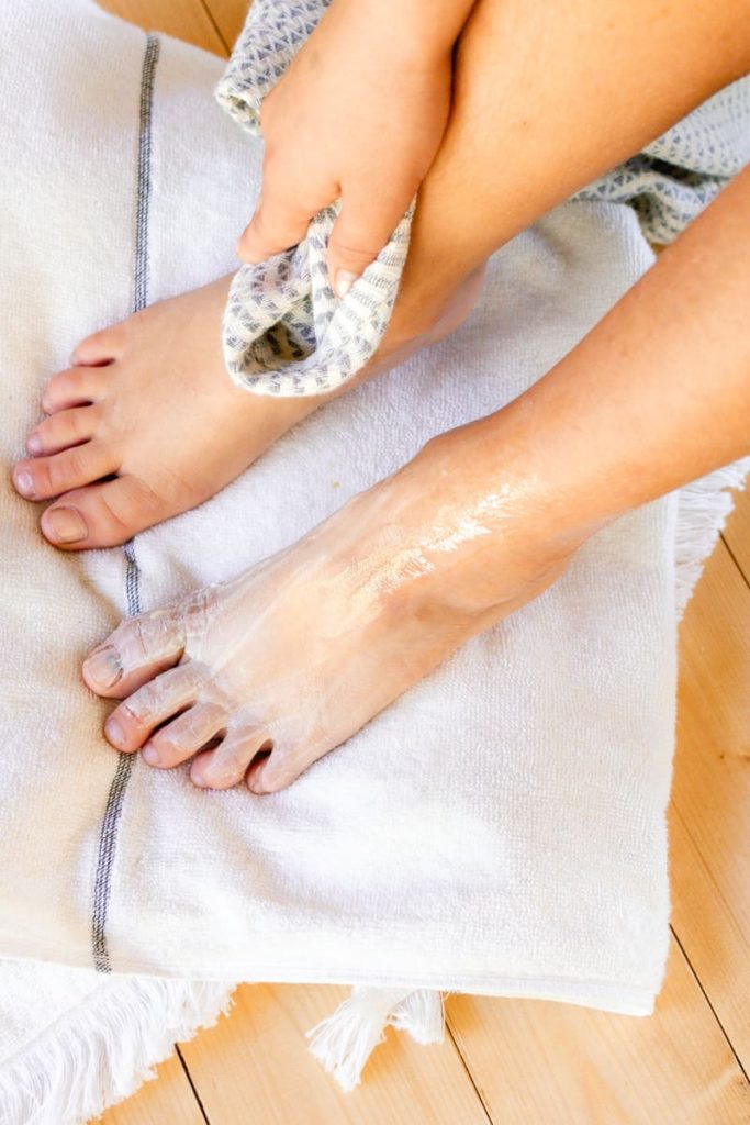 DIY foot moisturizing